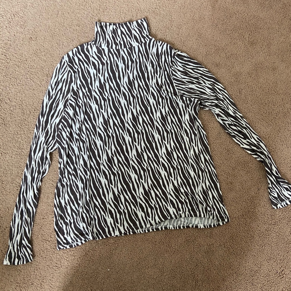 American Eagle Mock Neck Top